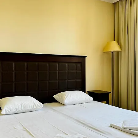 Royal - Modern & Private In Center Sunny 4*