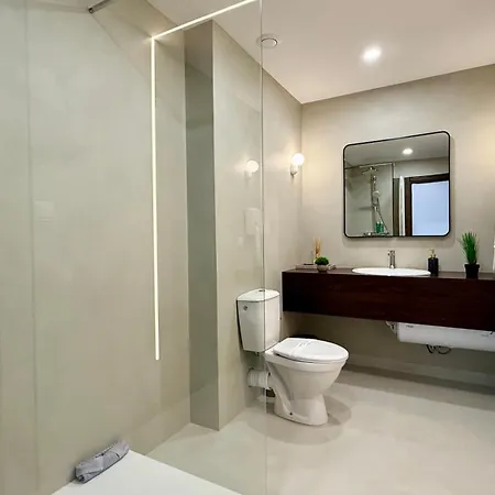 公寓式酒店 Royal - Modern & Private In Center Sunny 4*