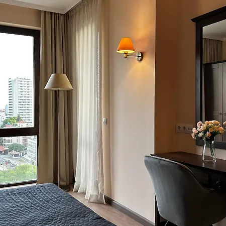 Aparthotel Royal - Modern & Private In Center Sunny