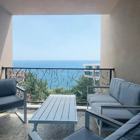 公寓式酒店 Royal - Modern & Private In Center Sunny 阳光海滩
