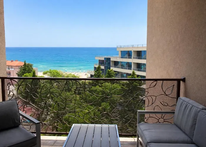 Royal - Modern & Private In Center Sunny 4*