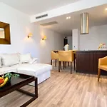 Royal - Modern & Private In Center Sunny 4* Сонячний Берег