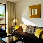 Royal - Modern & Private In Center Sunny Апарт-готель