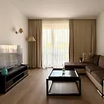 Royal - Modern & Private In Center Sunny Апарт-готель Сонячний Берег