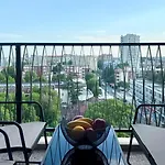Royal - Modern & Private In Center Sunny Апарт-готель 4*