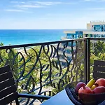 Апарт-готель Royal - Modern & Private In Center Sunny 4*