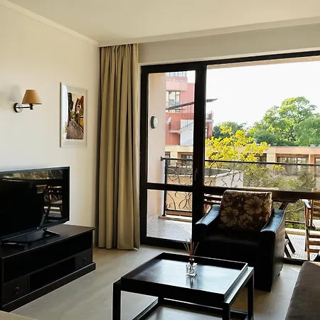 Royal - Modern & Private In Center Sunny ساني بيتش