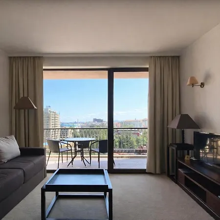 Royal - Modern & Private In Center Sunny Apartmanhotel