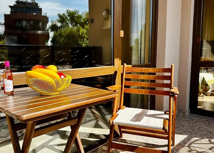 Royal - Modern & Private In Center Sunny Lejlighedshotel