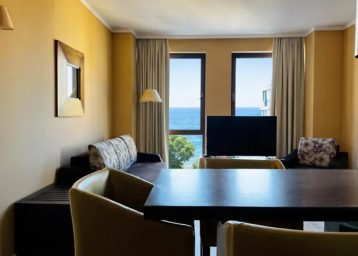 Lejlighedshotel Royal - Modern & Private In Center Sunny 4*