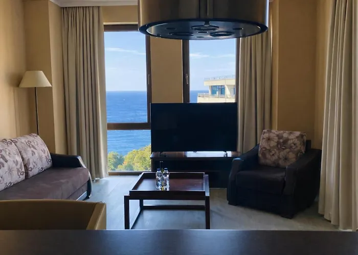 Royal - Modern & Private In Center Sunny Lejlighedshotel