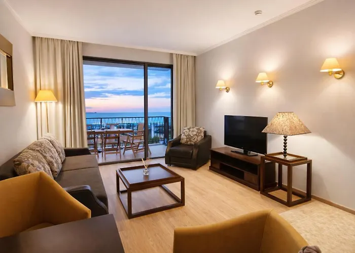 Royal - Modern & Private In Center Sunny Aparthotel 4*