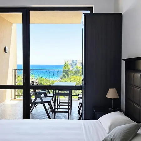 Royal - Modern & Private In Center Sunny Aparthotel