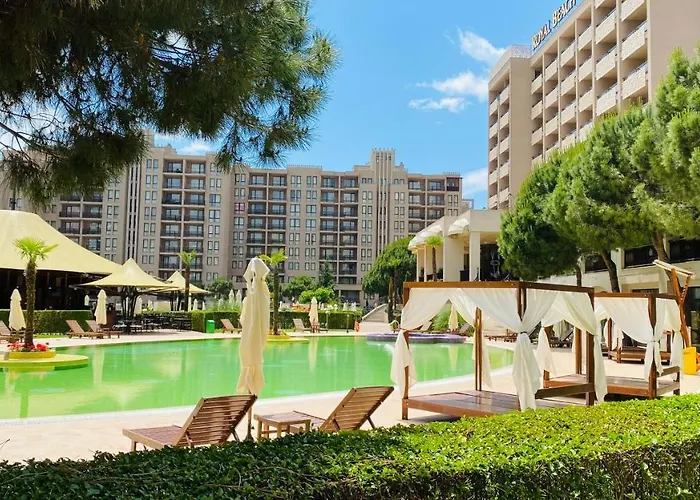 Royal - Modern & Private In Center Sunny 4* Сонячний Берег