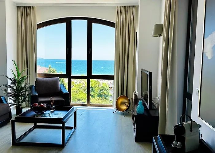 Royal - Modern & Private In Center Sunny Hotel apartamentowy 4*