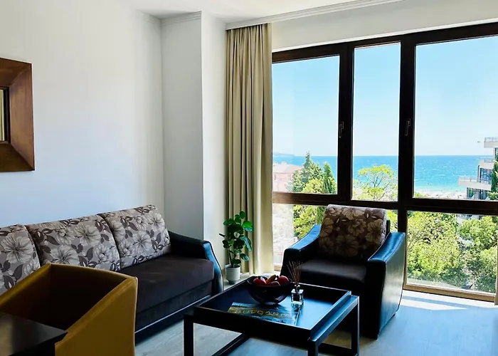 Royal - Modern & Private In Center Sunny Апарт-готель Сонячний Берег