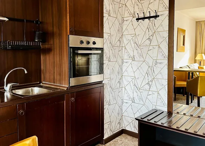 Royal - Modern & Private In Center Sunny Hotel apartamentowy Słoneczny Brzeg