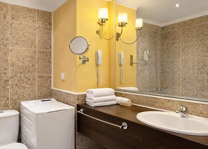 Royal - Modern & Private In Center Sunny 4*