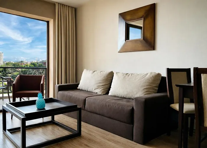 Royal - Modern & Private In Center Sunny 4*