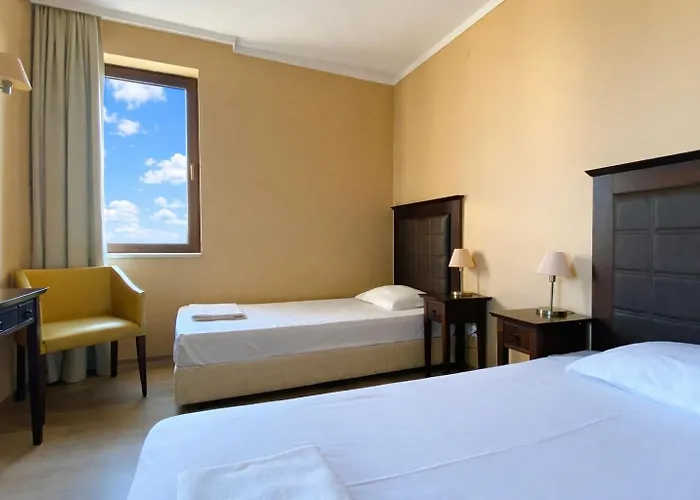 Royal - Modern & Private In Center Sunny Сонячний Берег