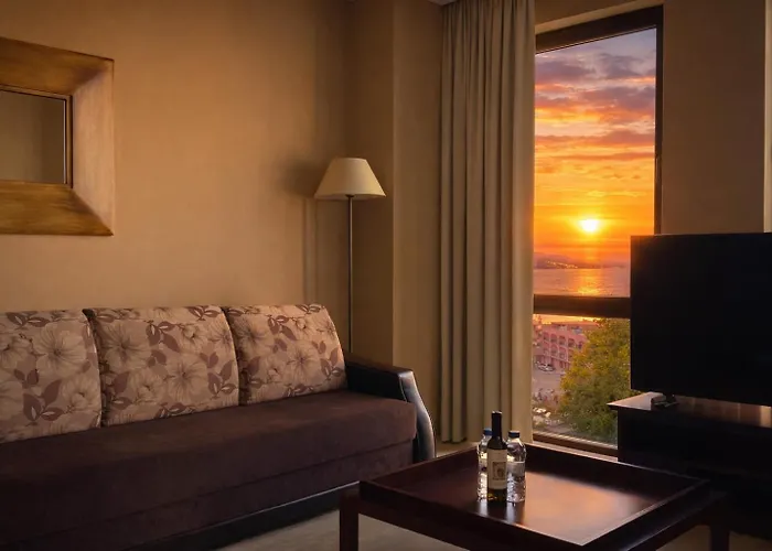 Royal - Modern & Private In Center Sunny Hotel apartamentowy 4*